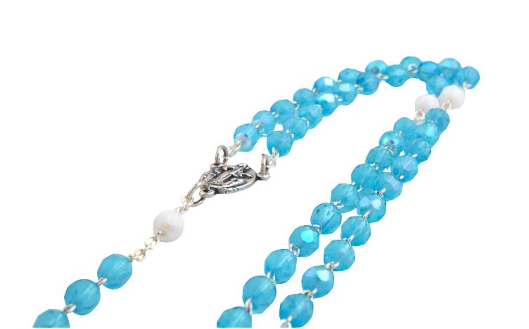 A Béke Királynője rózsafüzér 